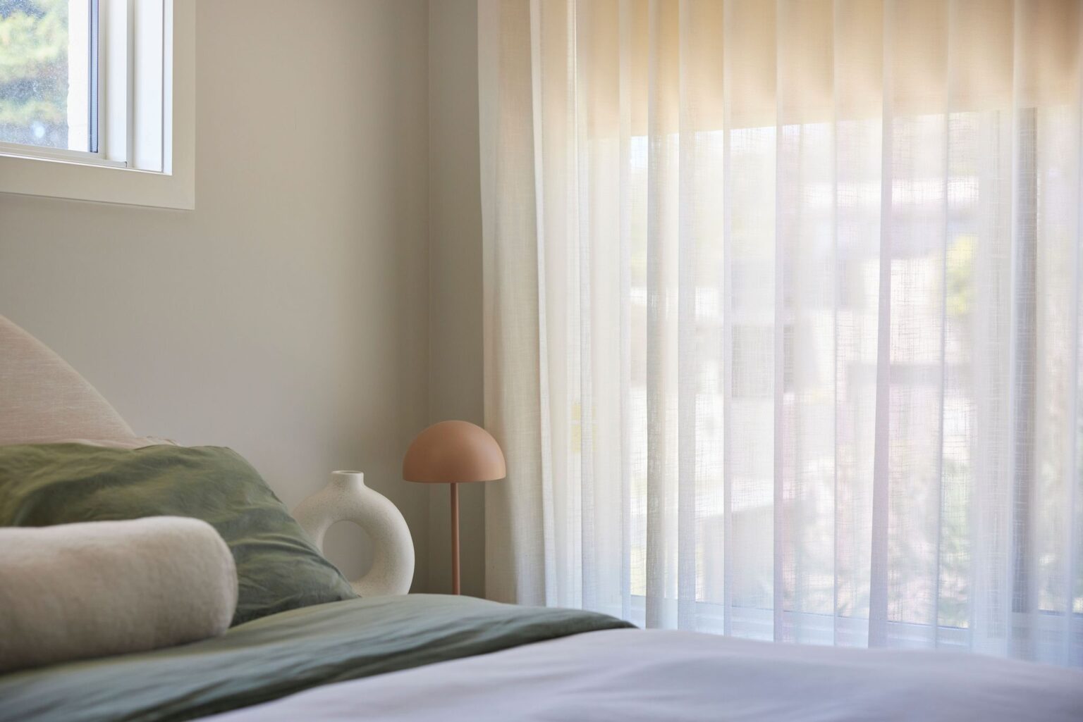 5 important things you should know about Sheer Curtains. dollar curtains + blinds