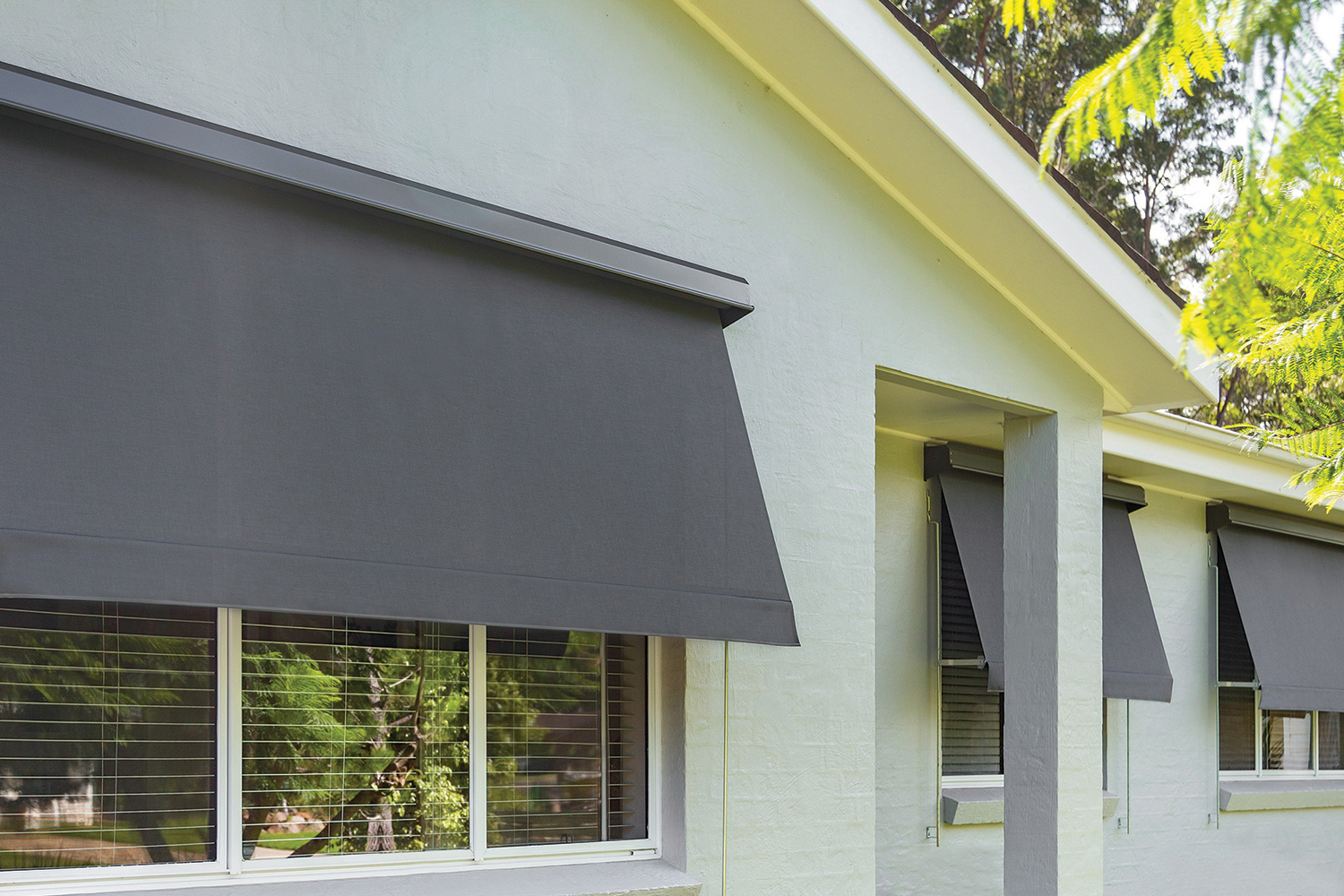 Mesh Automatic Awnings