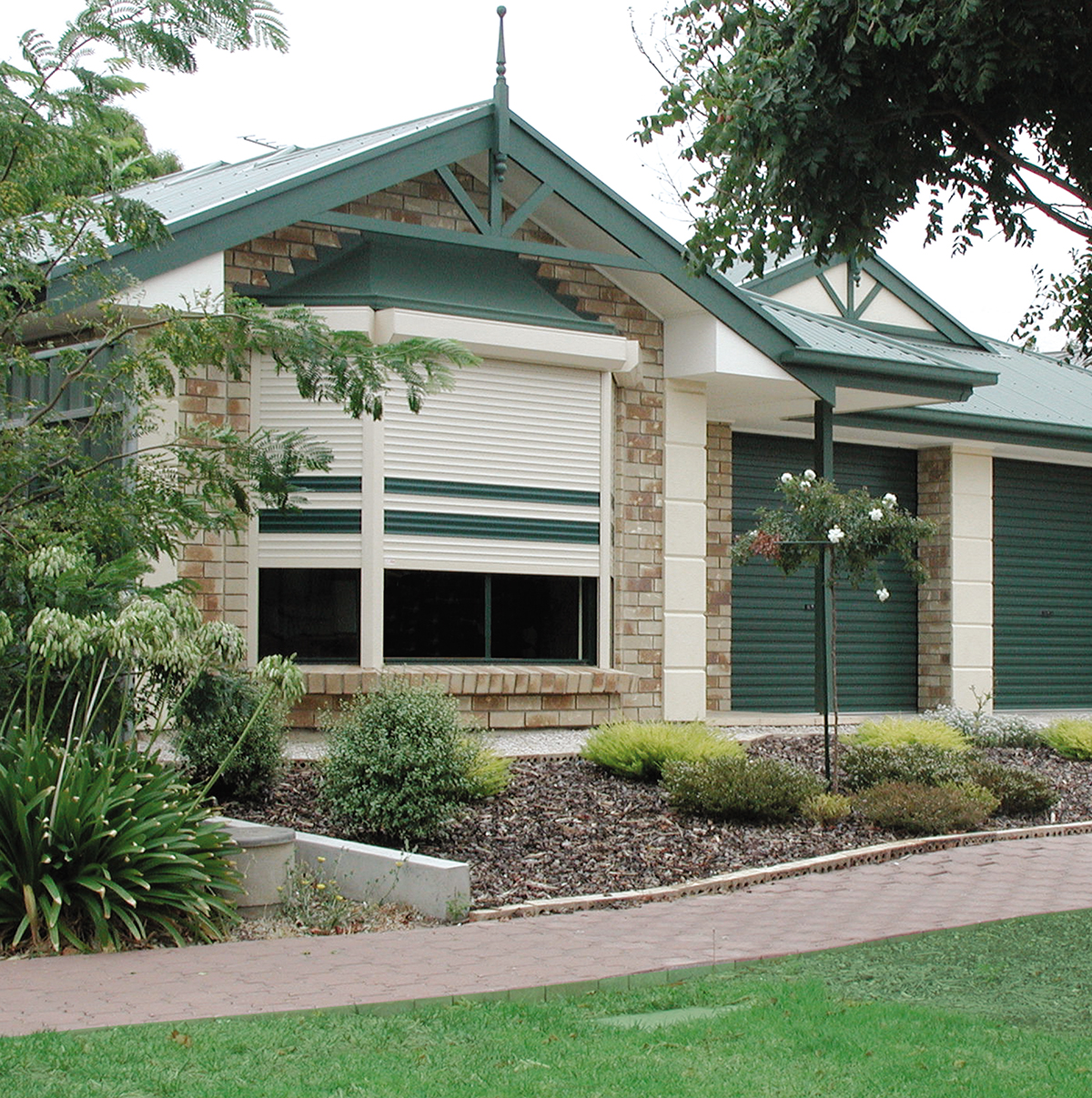 RS-04 Roller Shutters for bay windows